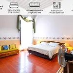 Casa de la Dulce Reyna