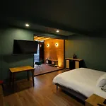 Casa Ann Loft Eames
