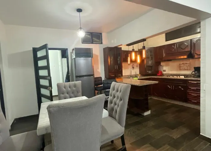 Casa De 4 Habitaciones Para 10 Personas En El Centro De La Ciudad