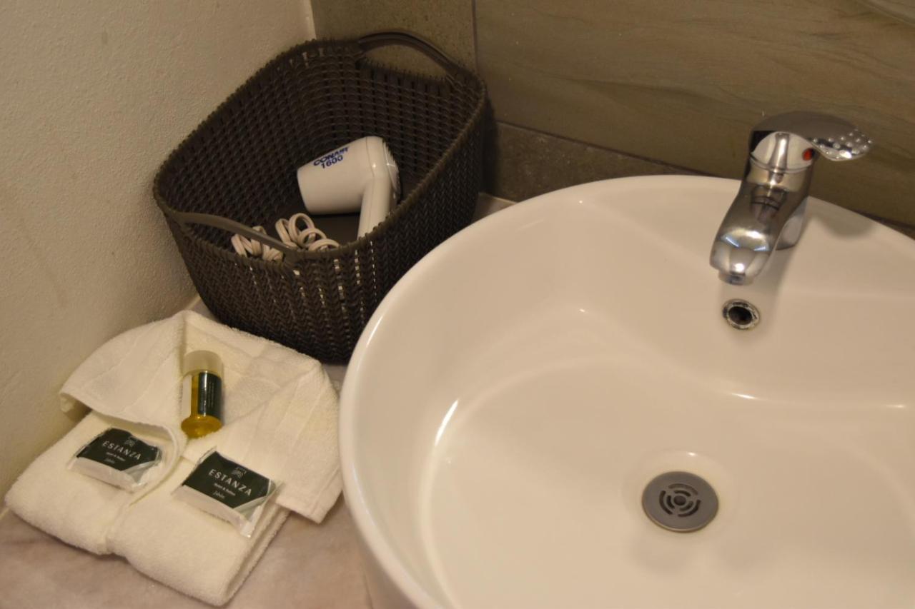 Estanza Hotel&suites Hotel