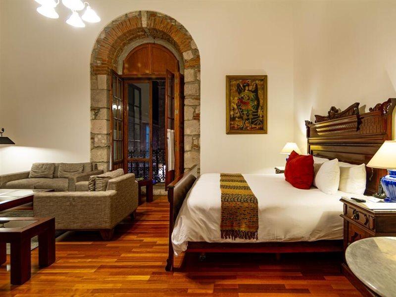 Juaninos Hotel 4*