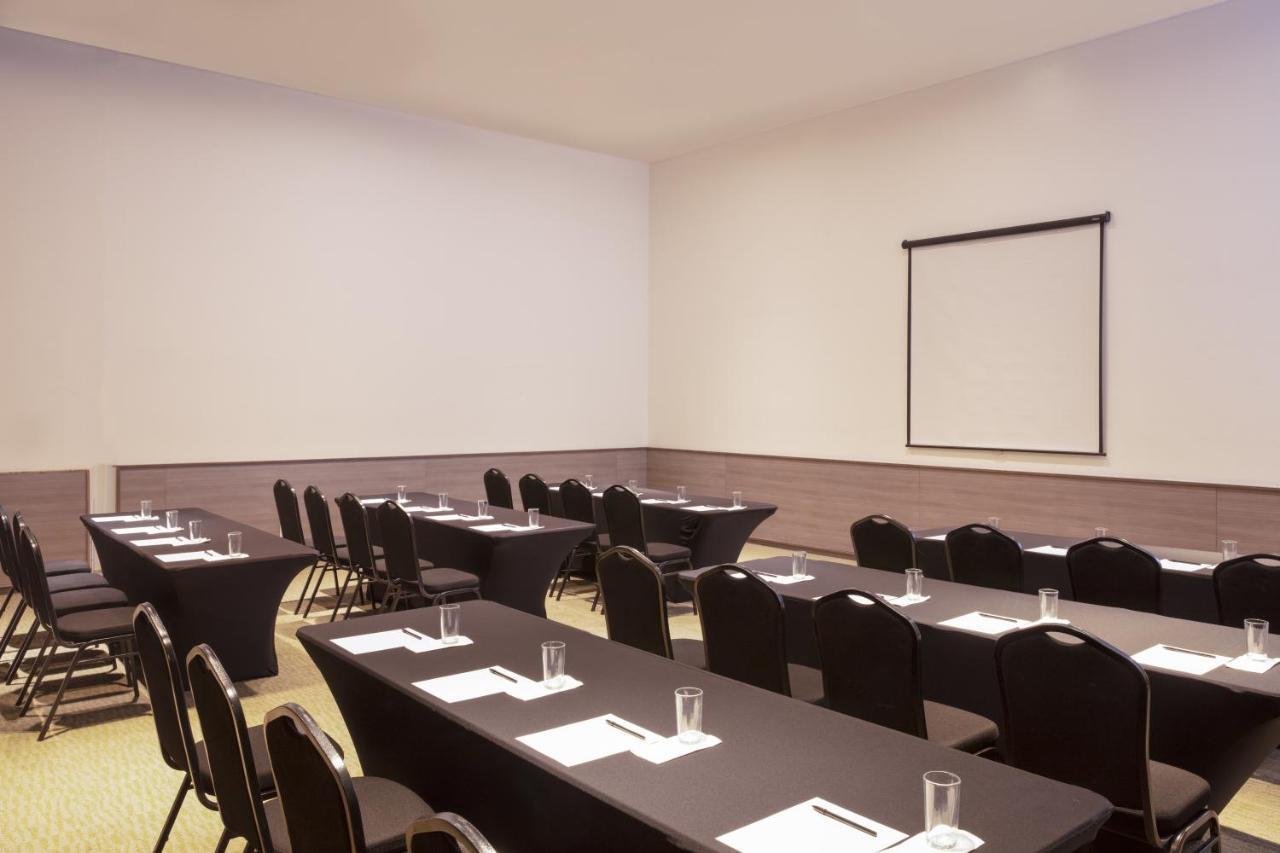 Hotel Fiesta Altozano 4*