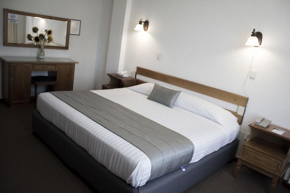 Estanza Hotel&suites 4* Morelia