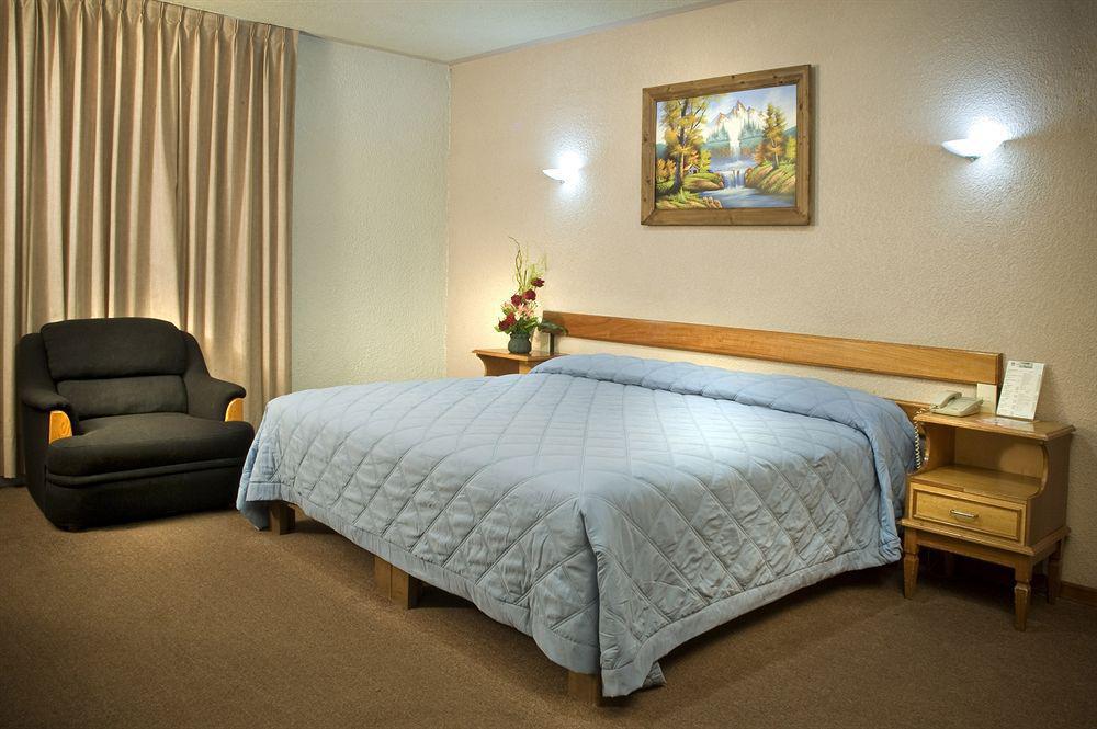 Estanza Hotel&suites Morelia