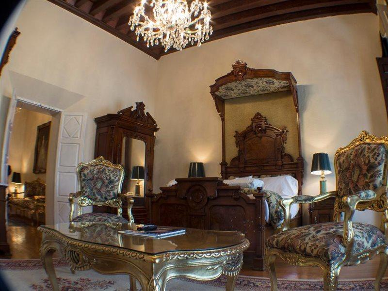 Virrey De Mendoza 5*