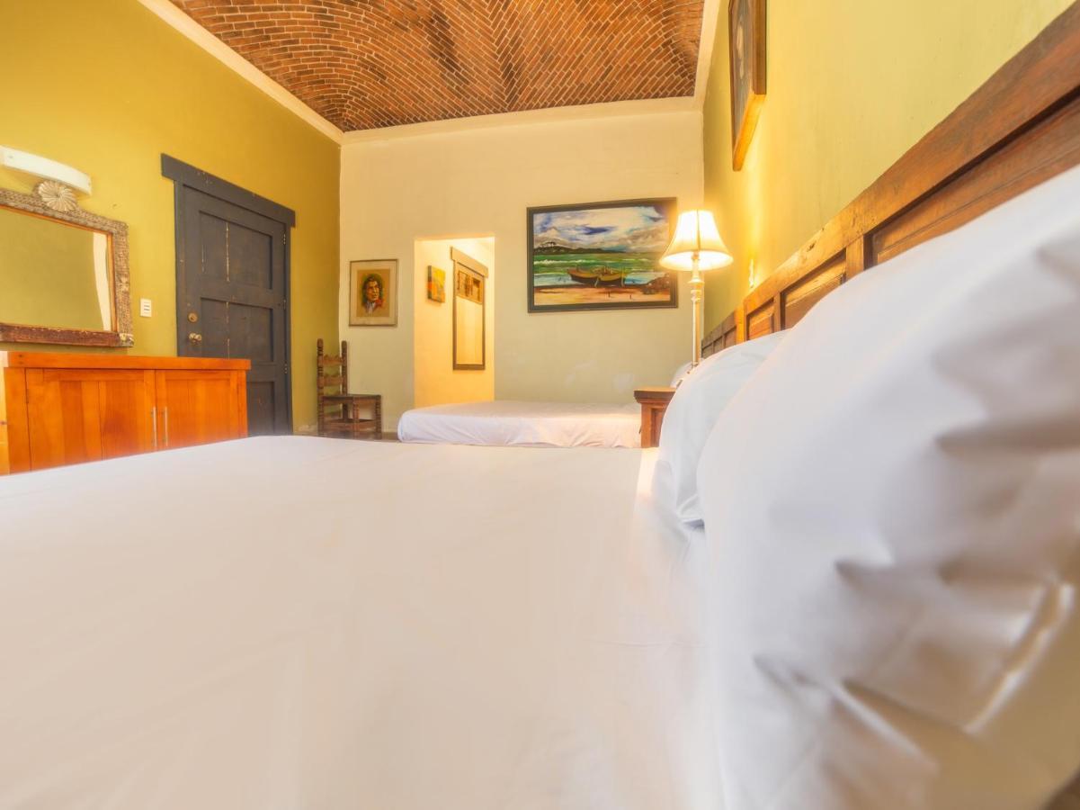 Hotel Hacienda Tzintzimeo