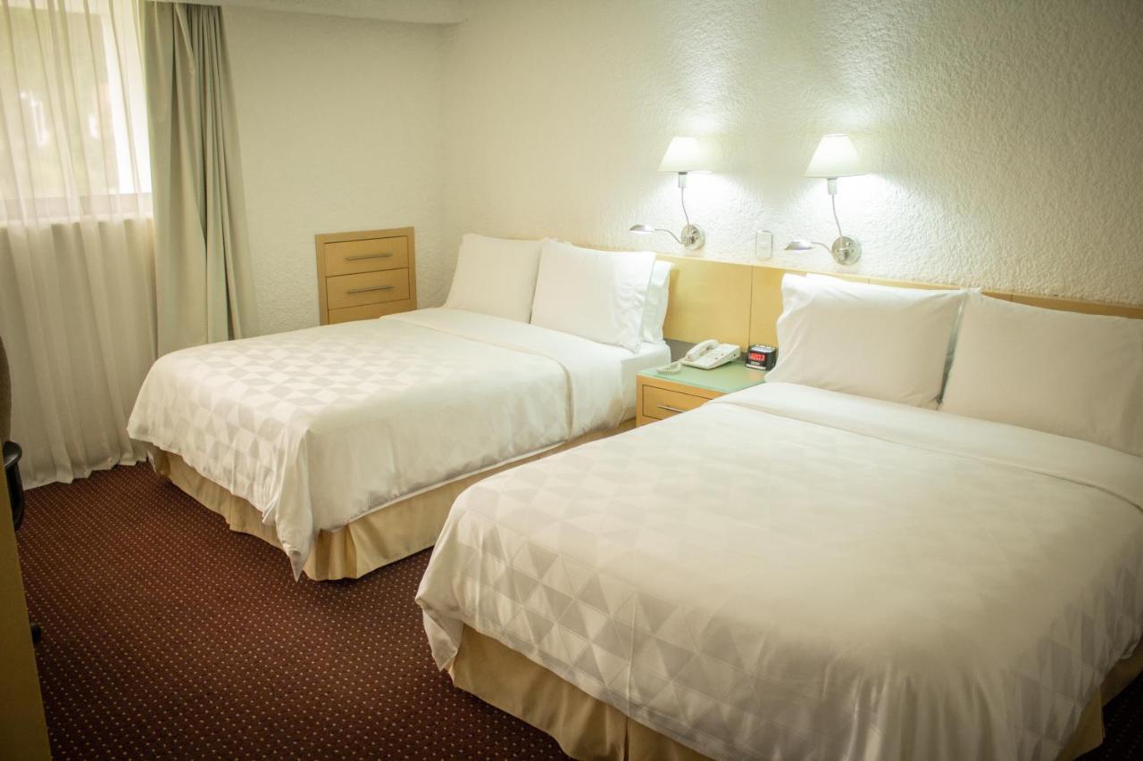 By Ihg