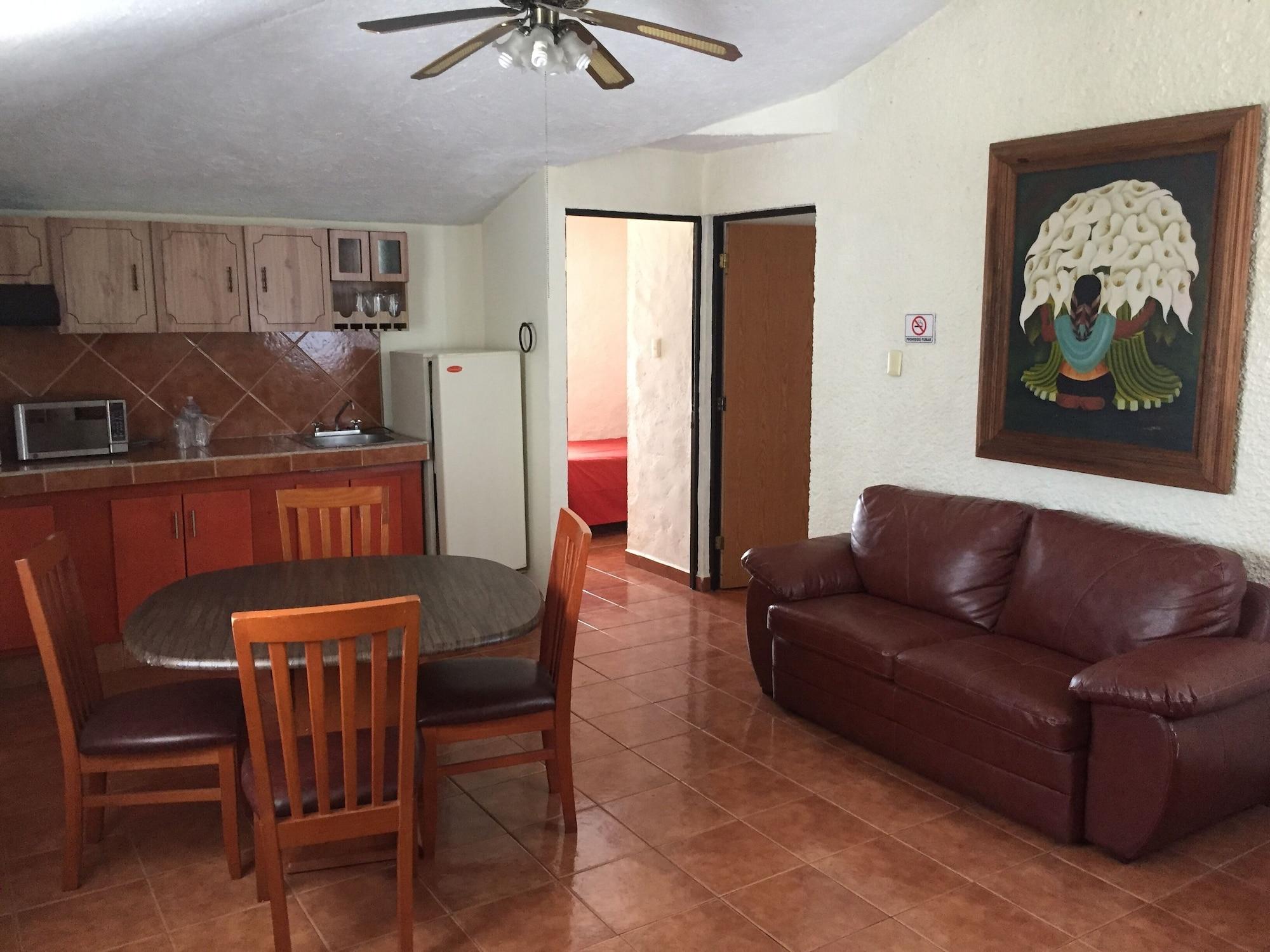 Hotel&suites Del Sol Morelia