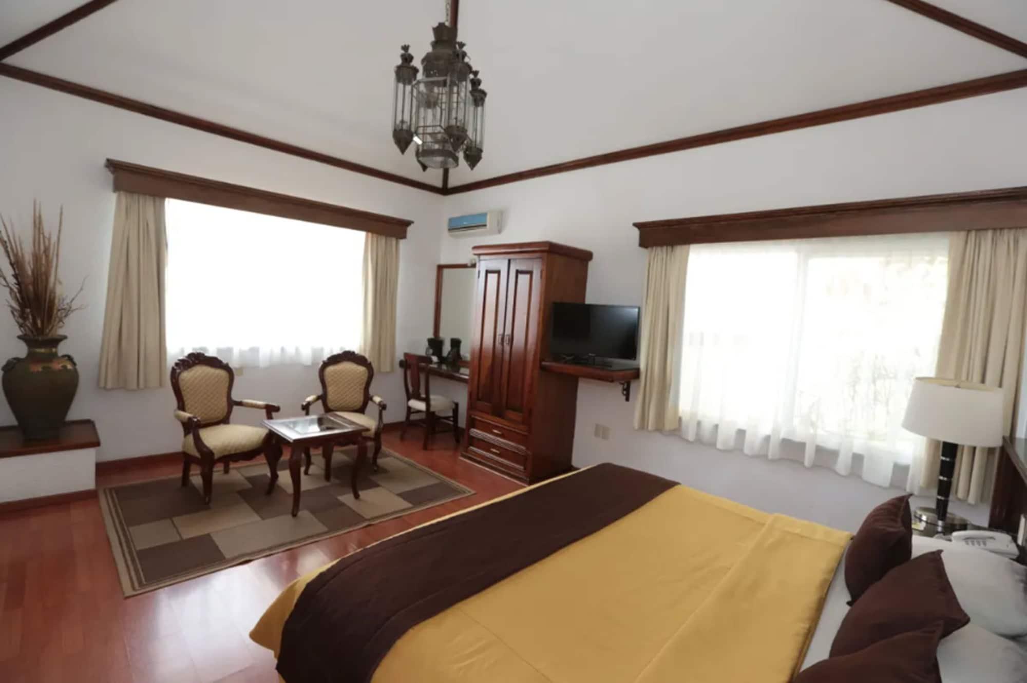Hotel Casa De La Loma