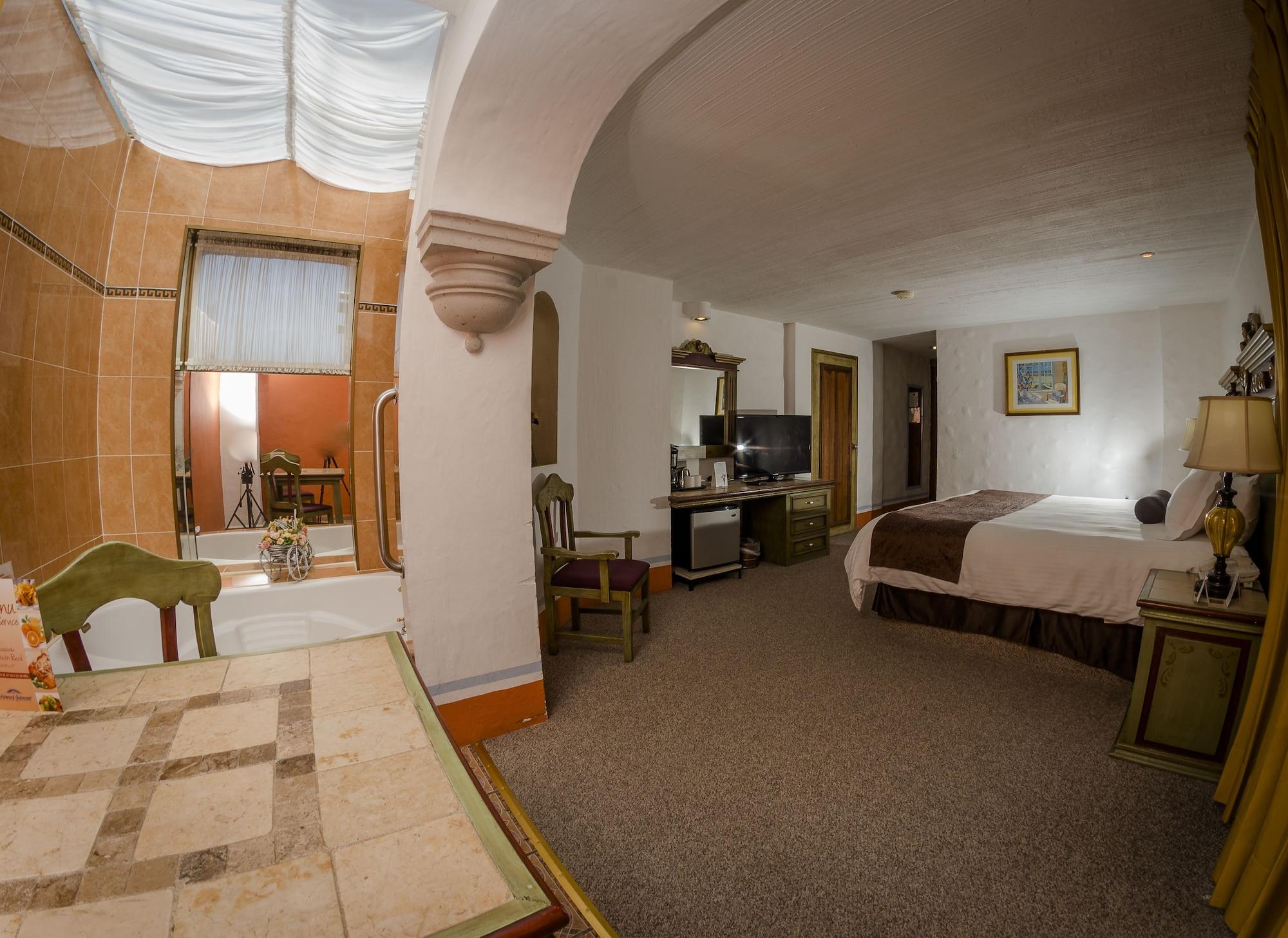Howard Johnson By Wyndham Calle Real Hotel Morelia
