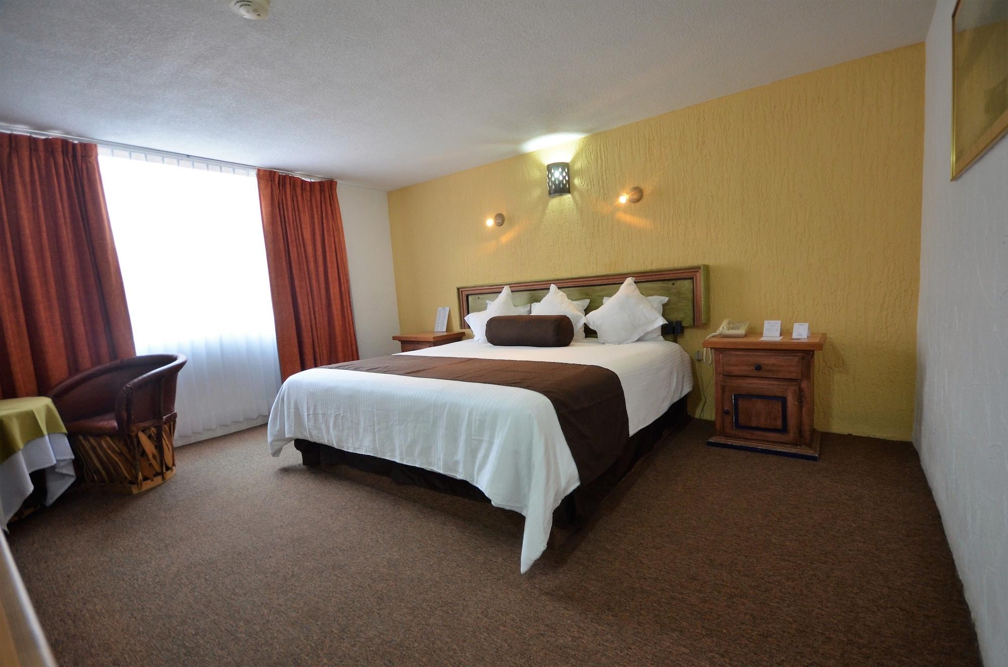 Howard Johnson By Wyndham Calle Real Hotel 3*