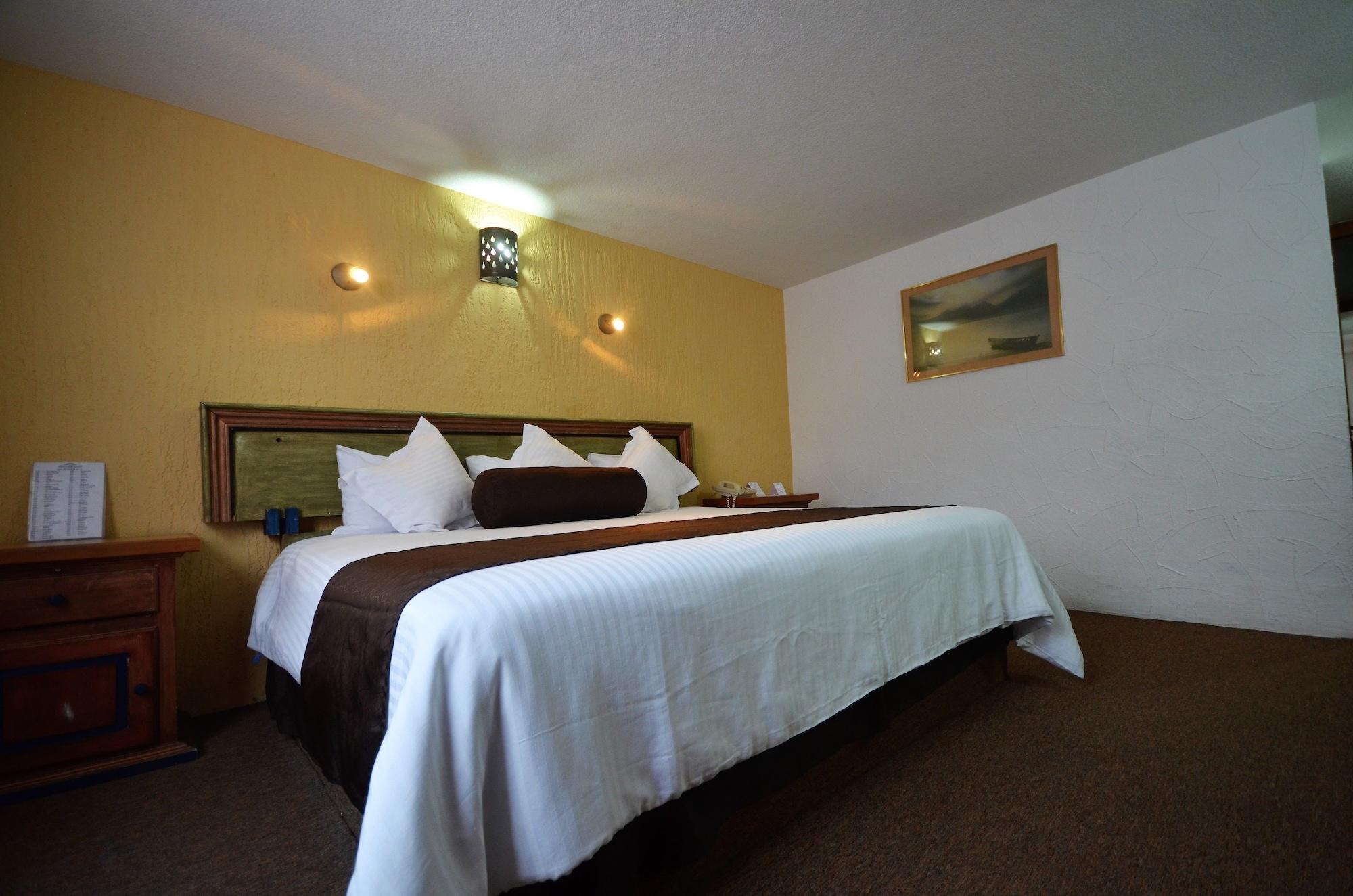 Howard Johnson By Wyndham Calle Real Morelia