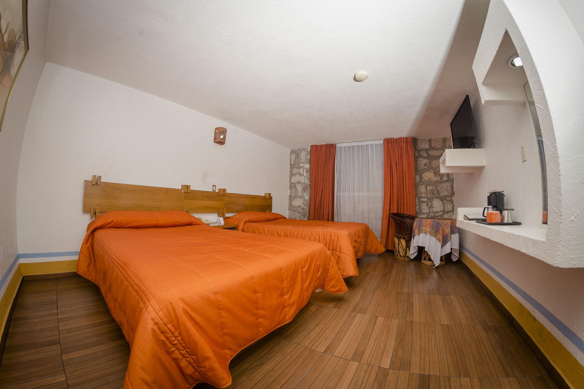 Howard Johnson By Wyndham Calle Real Hotel 3*