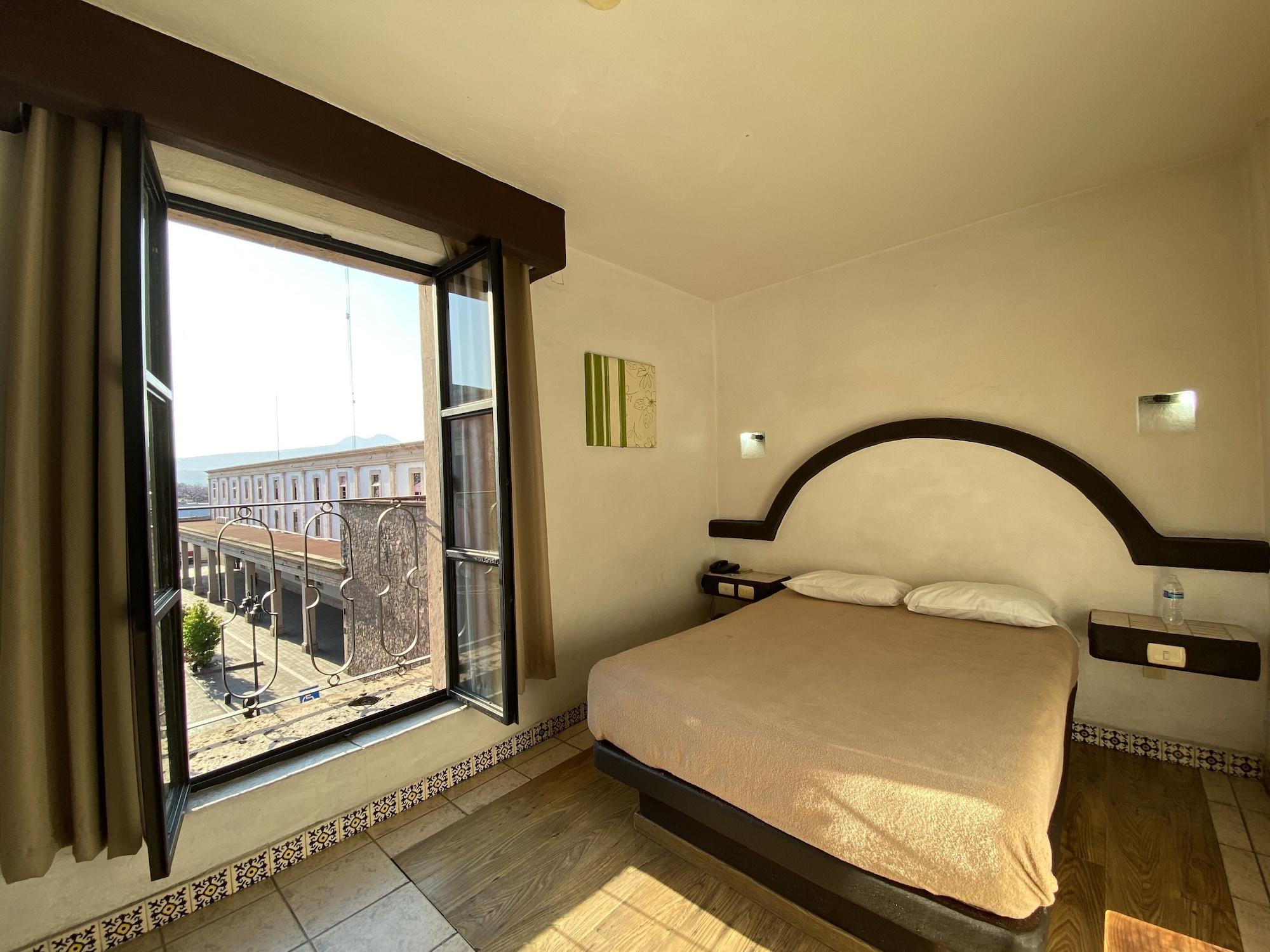 Hotel Plaza 3*