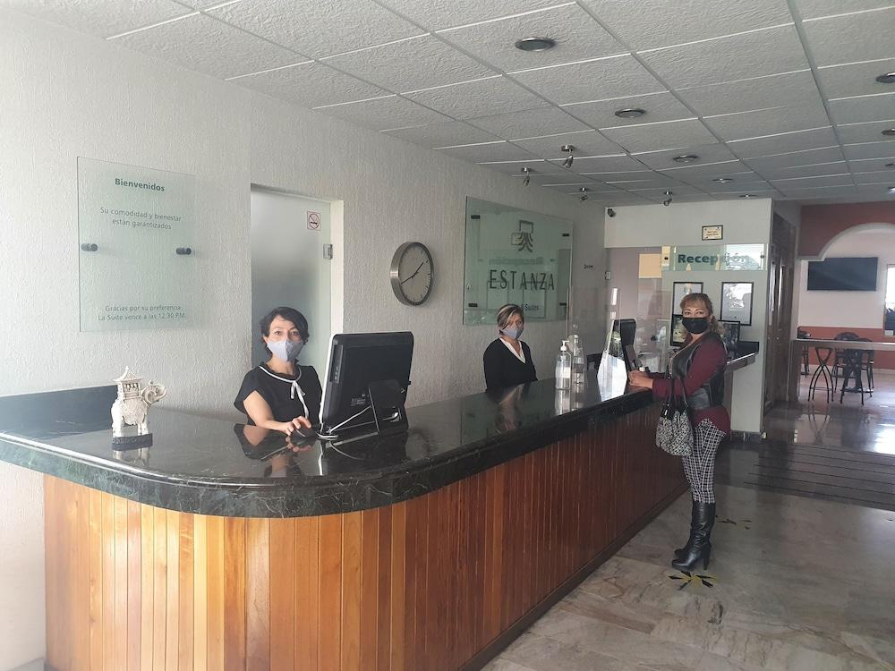Hotel Estanza Hotel&suites 4*