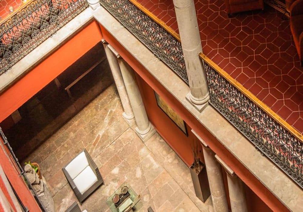 Hotel Mision Catedral 4*