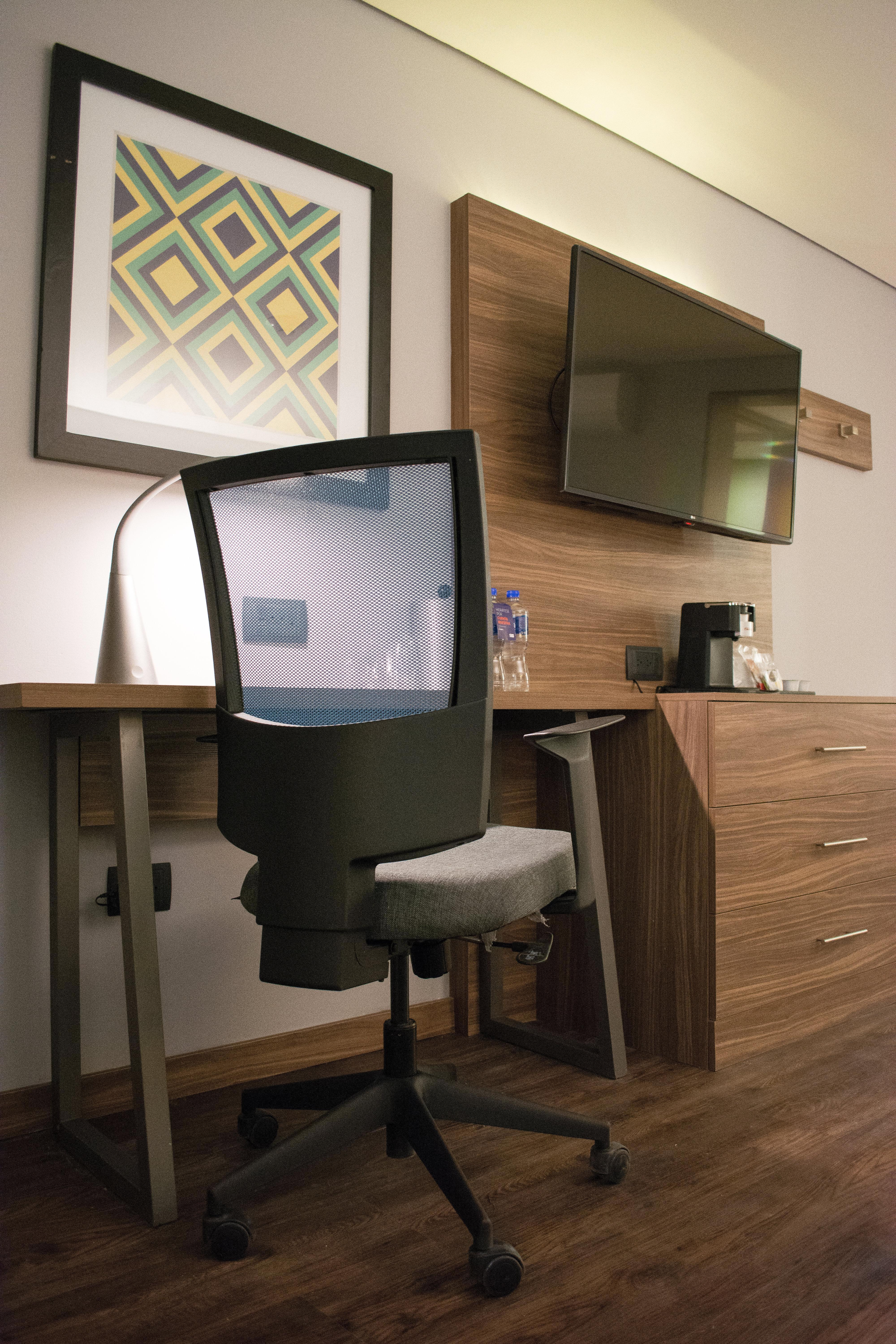 Express By Ihg Hotel