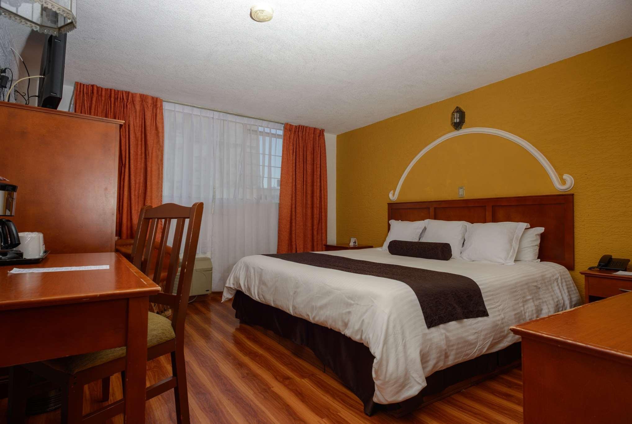 Hotel Howard Johnson By Wyndham Calle Real Morelia