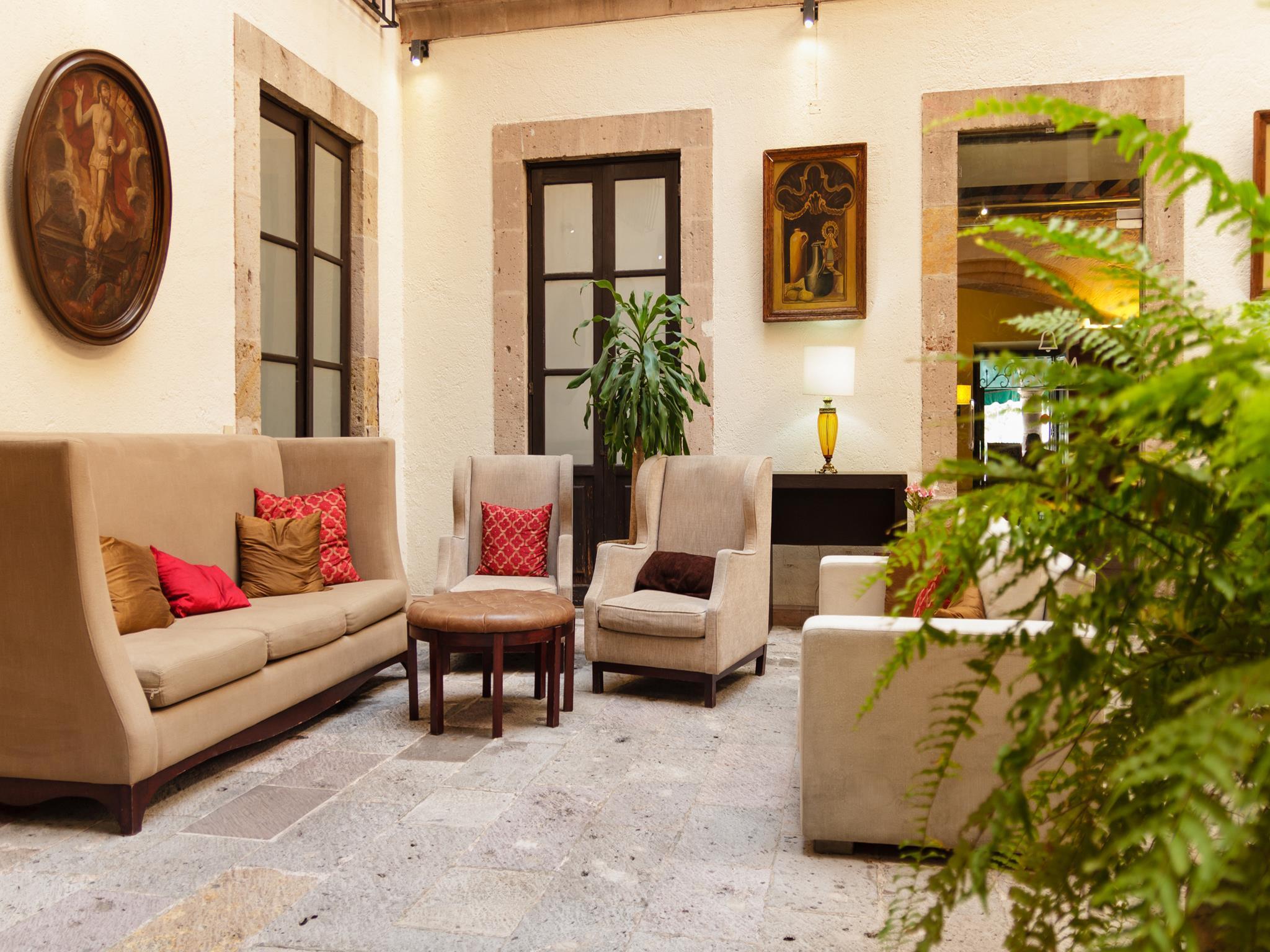 Mision Catedral Hotel