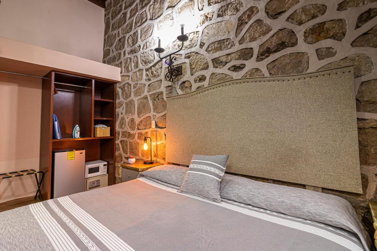 Cantera Rosa Hotel 4*
