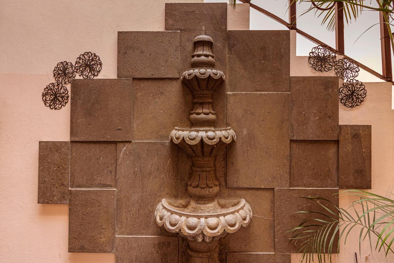 Cantera Rosa Hotel