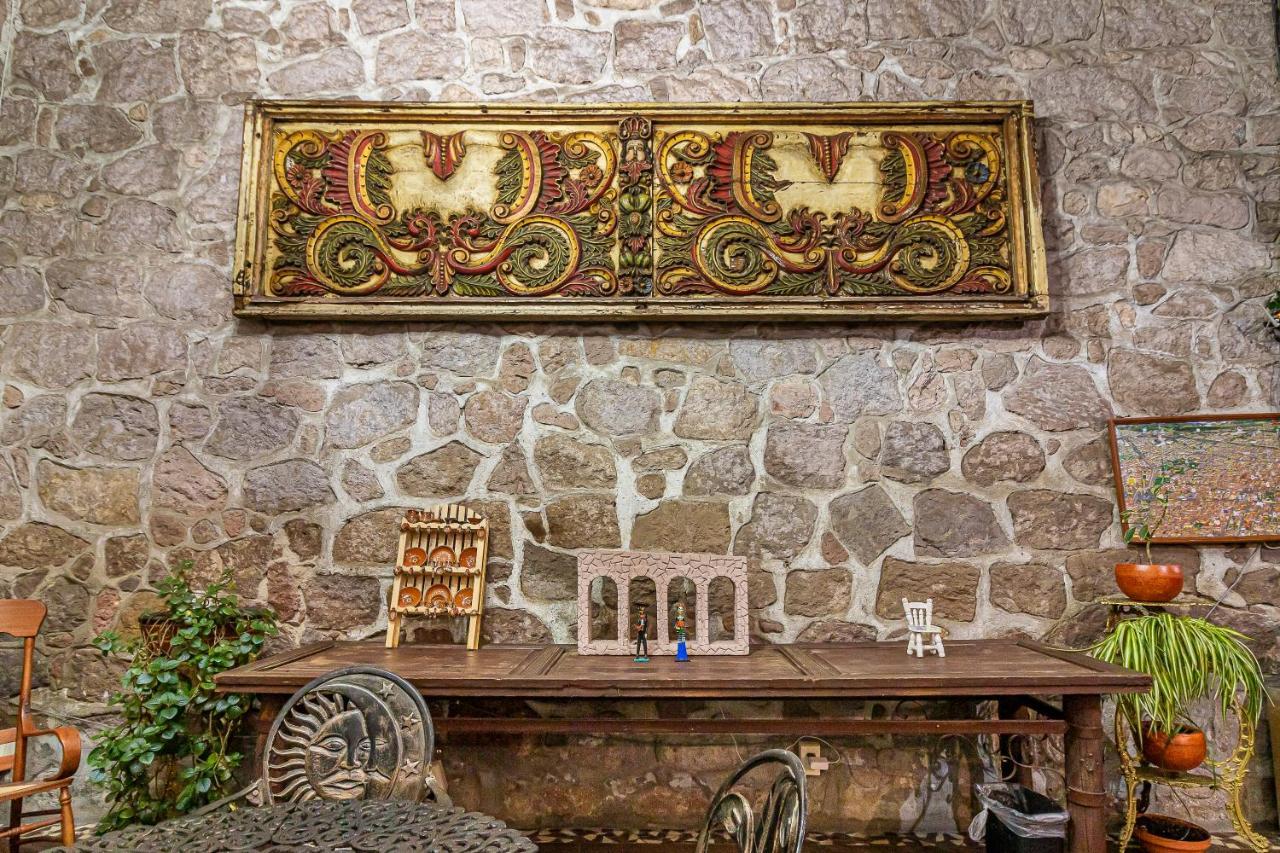 Cantera Rosa Hotel