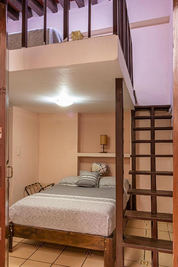 Cantera Rosa 4* Morelia