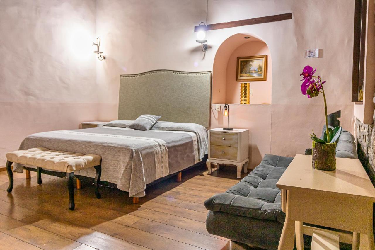 Cantera Rosa Hotel 4*