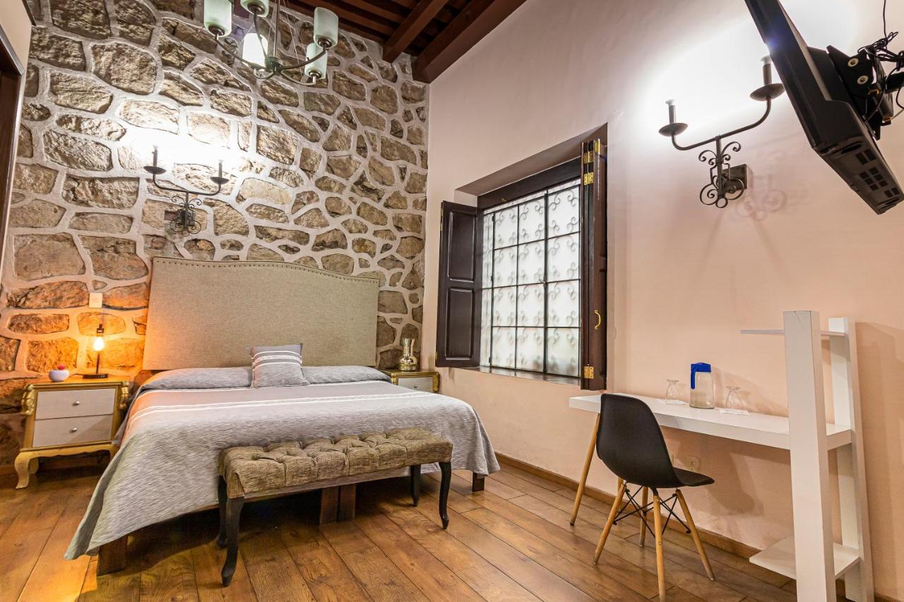 Hotel Cantera Rosa