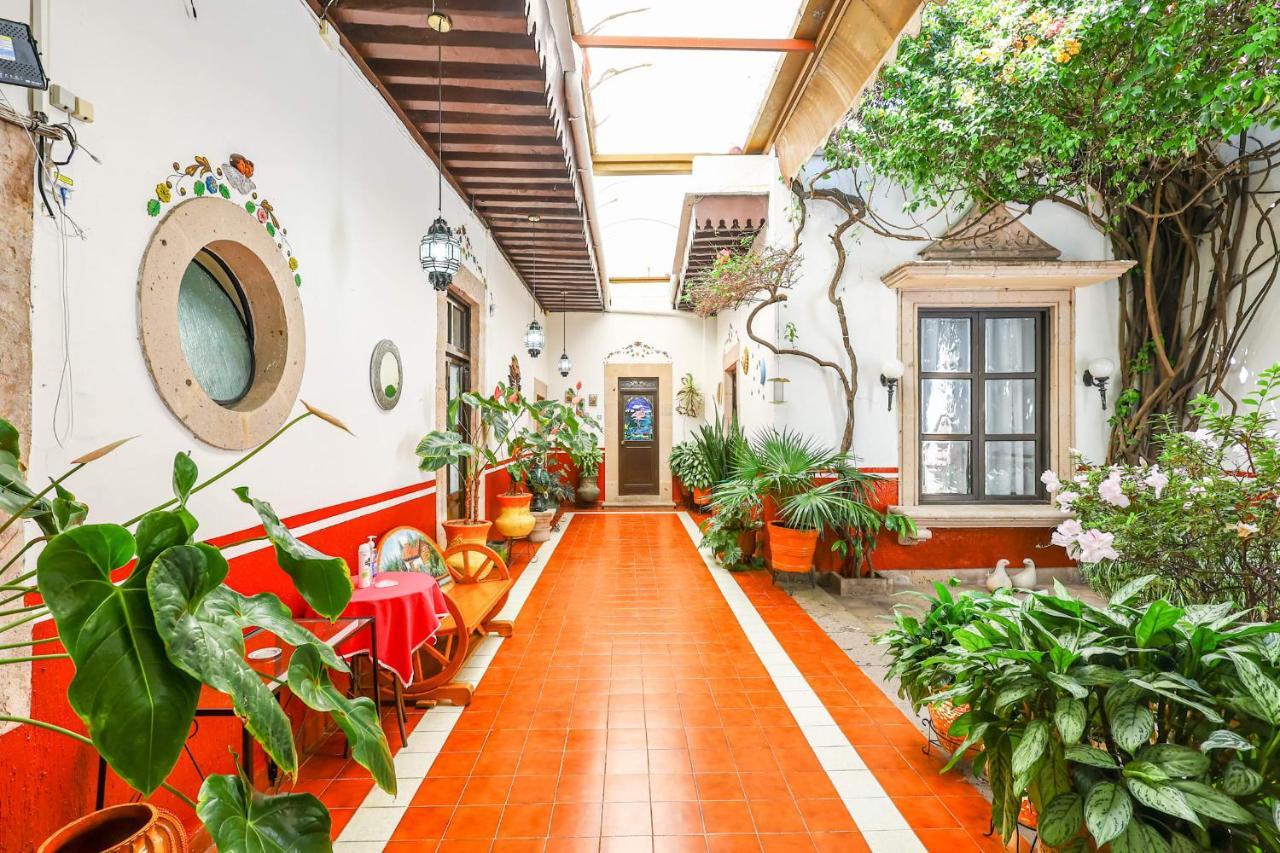 Casa De La Dulce Reyna *