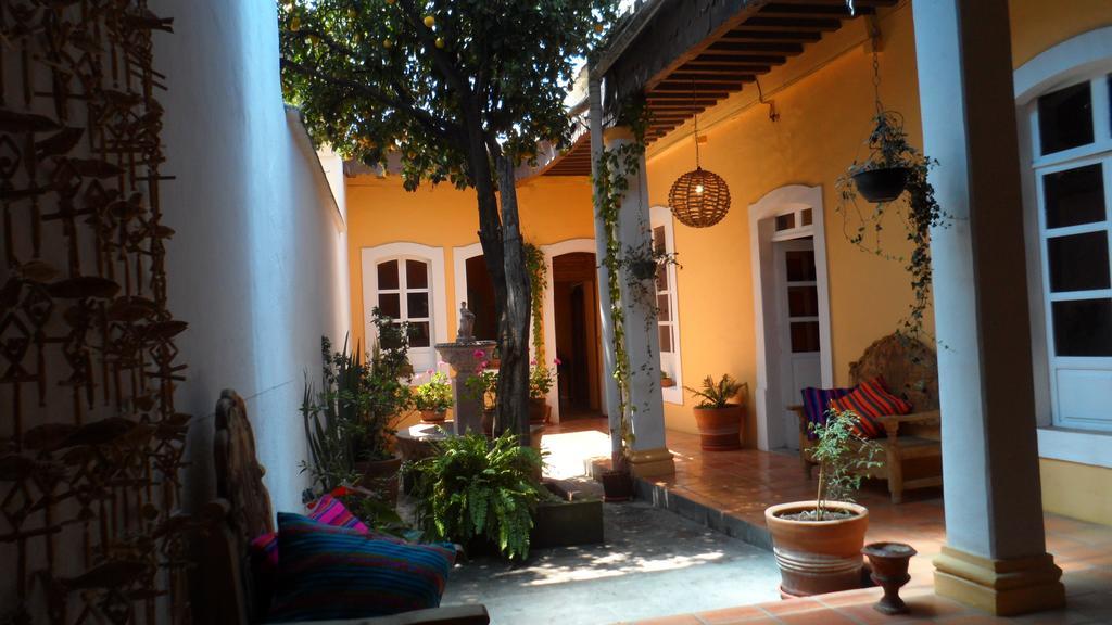La Casa De Los Limones *