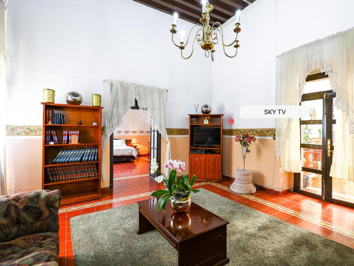 Inn Casa De La Dulce Reyna *