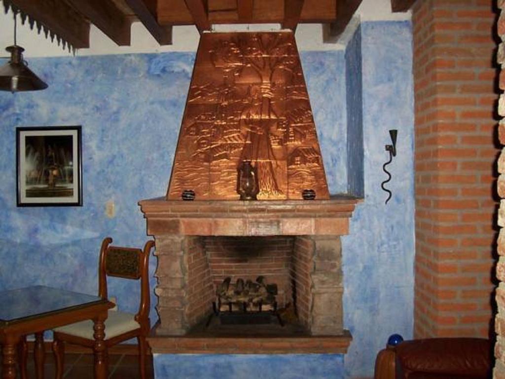 Hotel La Casa De Las Rosas 3*