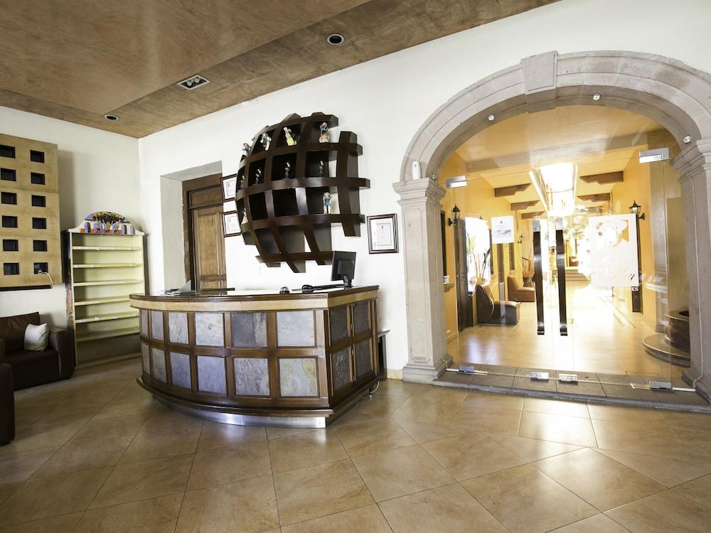 Casa Del Virrey&suites 2*