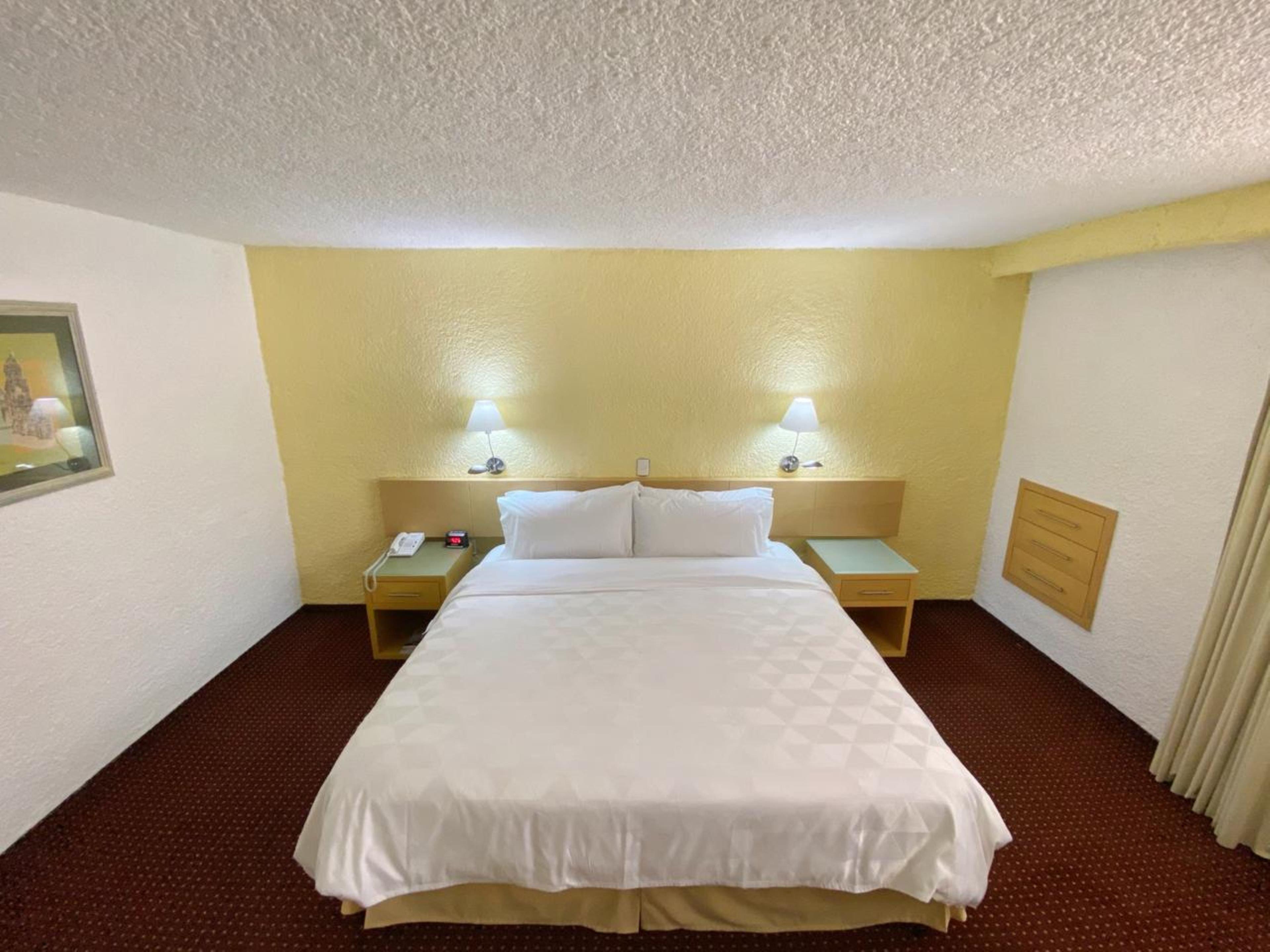 Hotel By Ihg