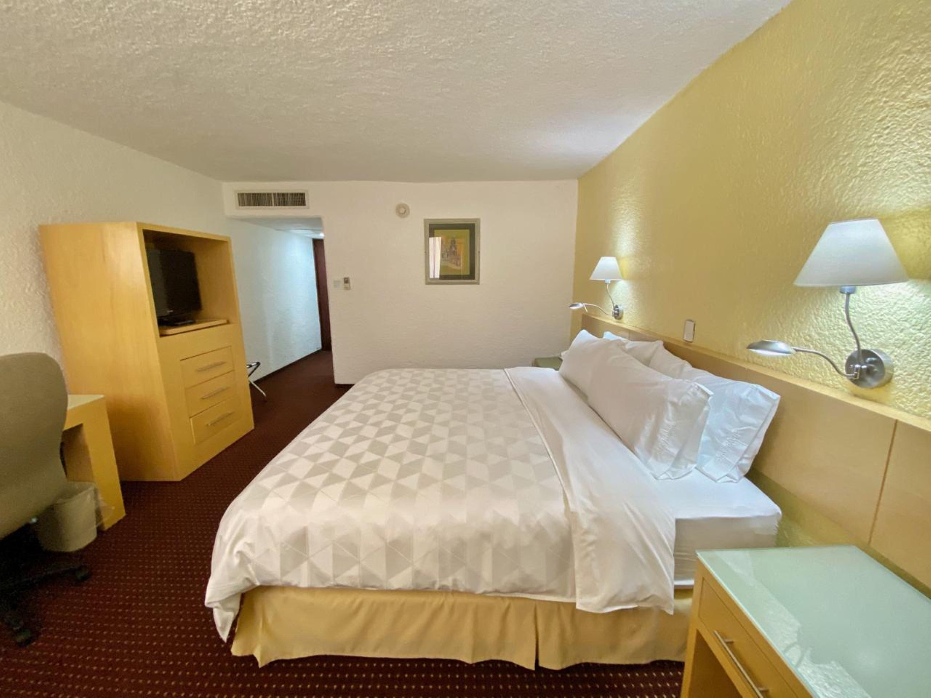 Hotel By Ihg