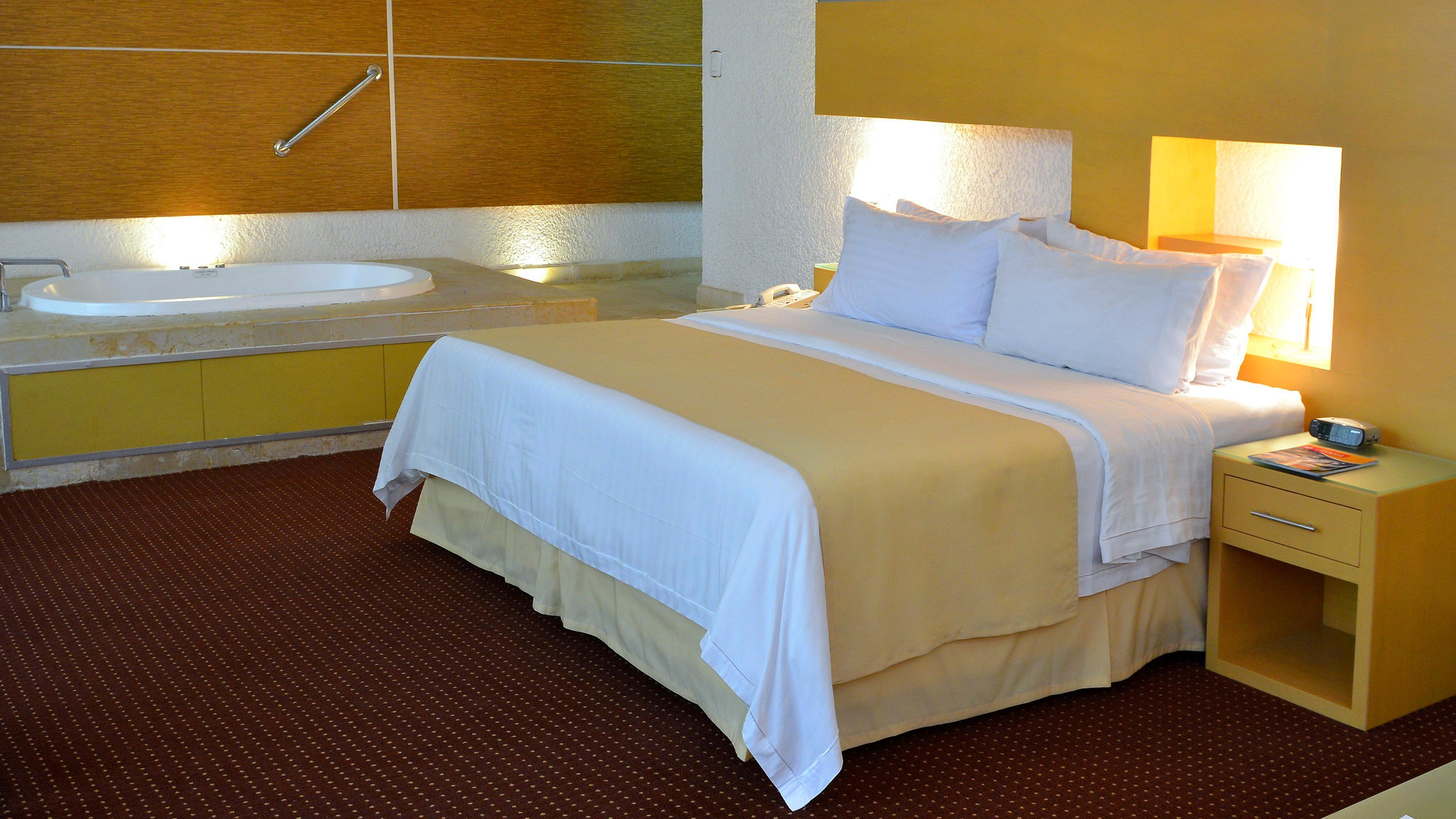 By Ihg 3* Morelia