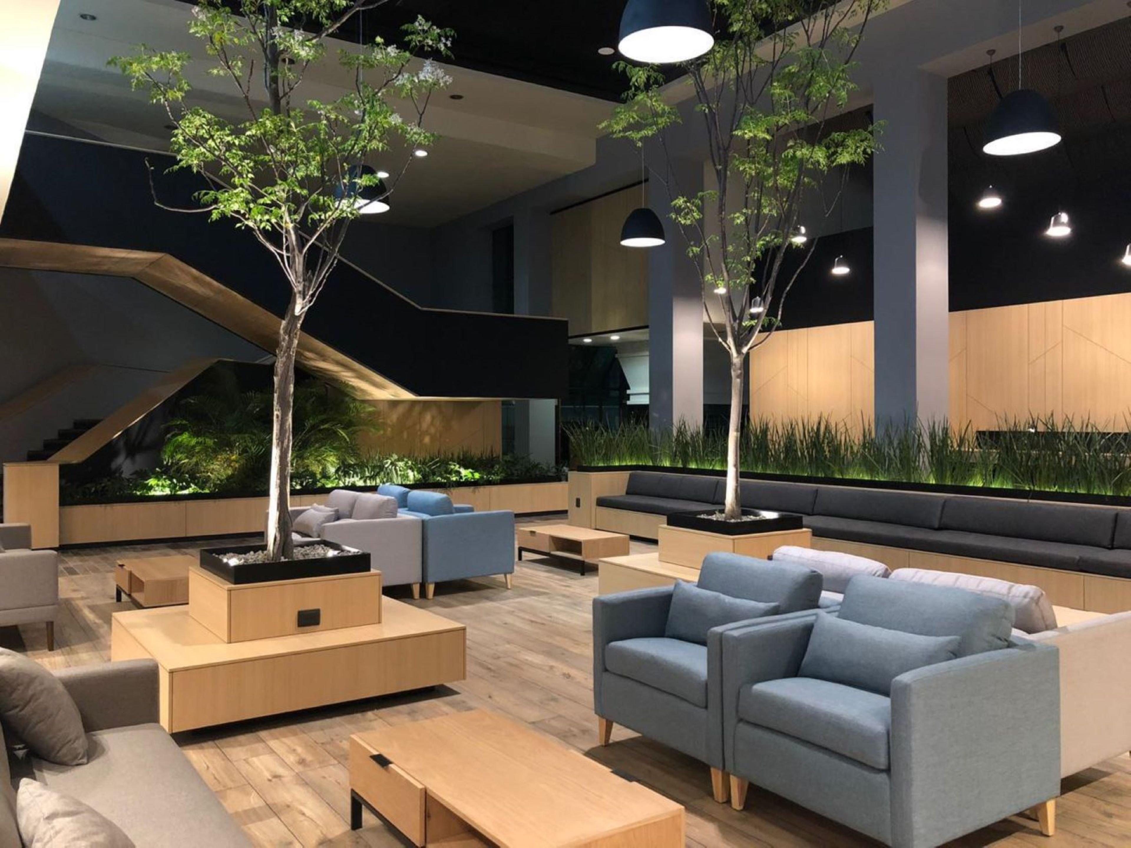 Hotel By Ihg