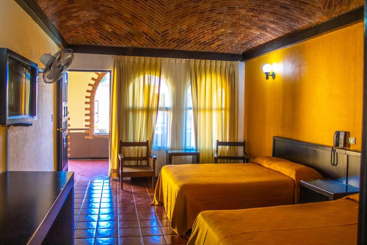 Capri 4*