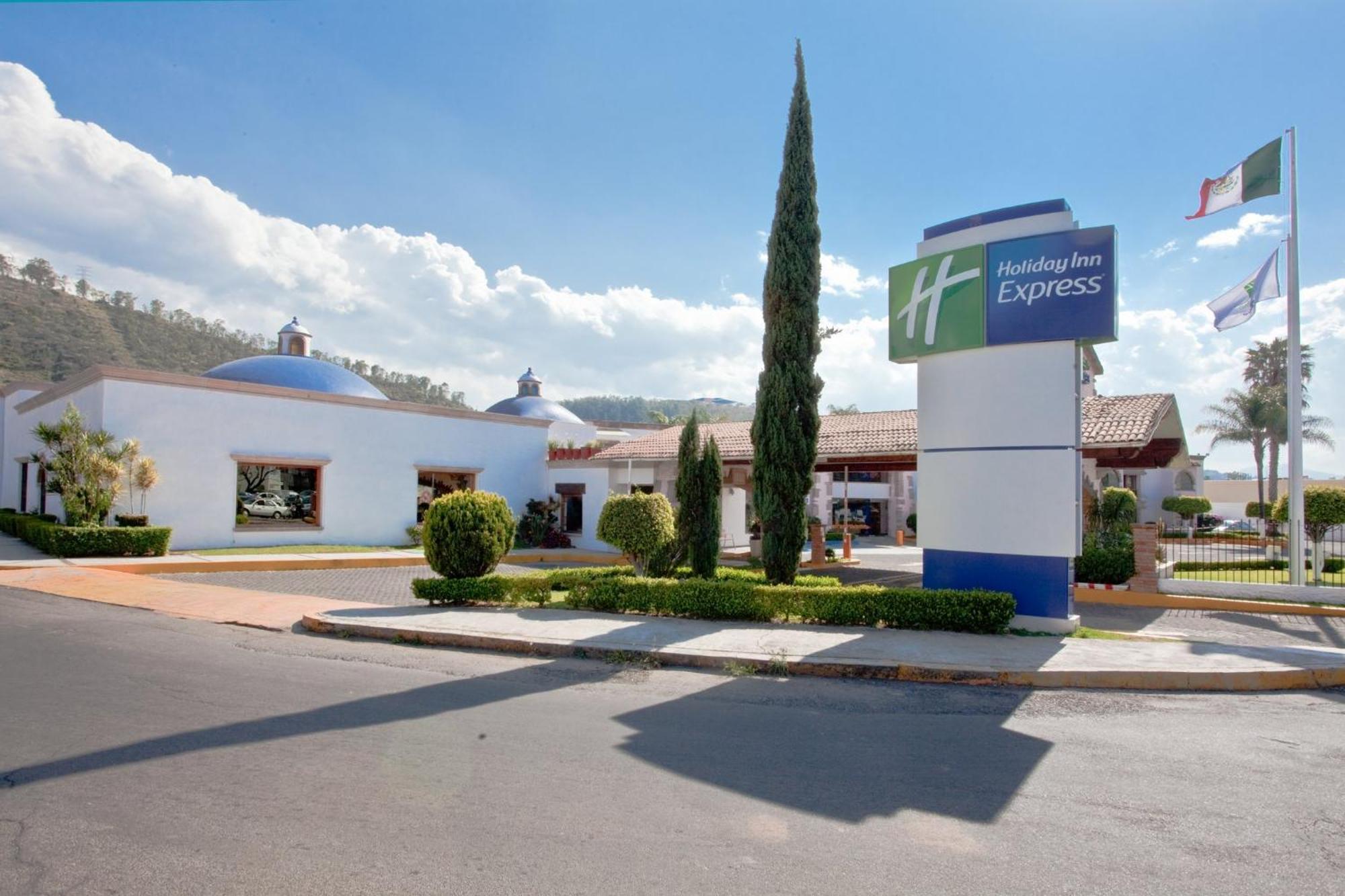 Express By Ihg Hotel 2*
