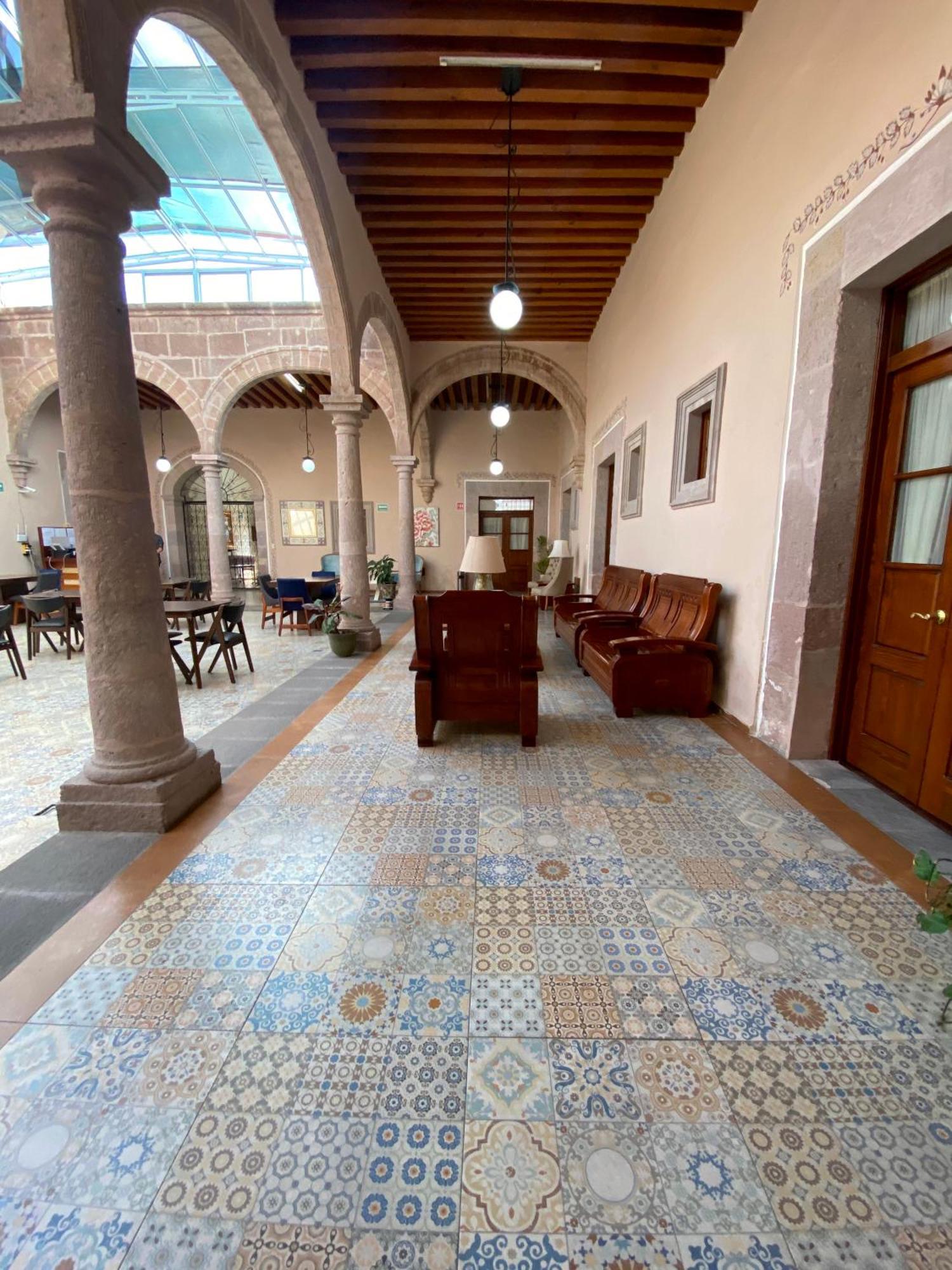 Cantera Real, 4*