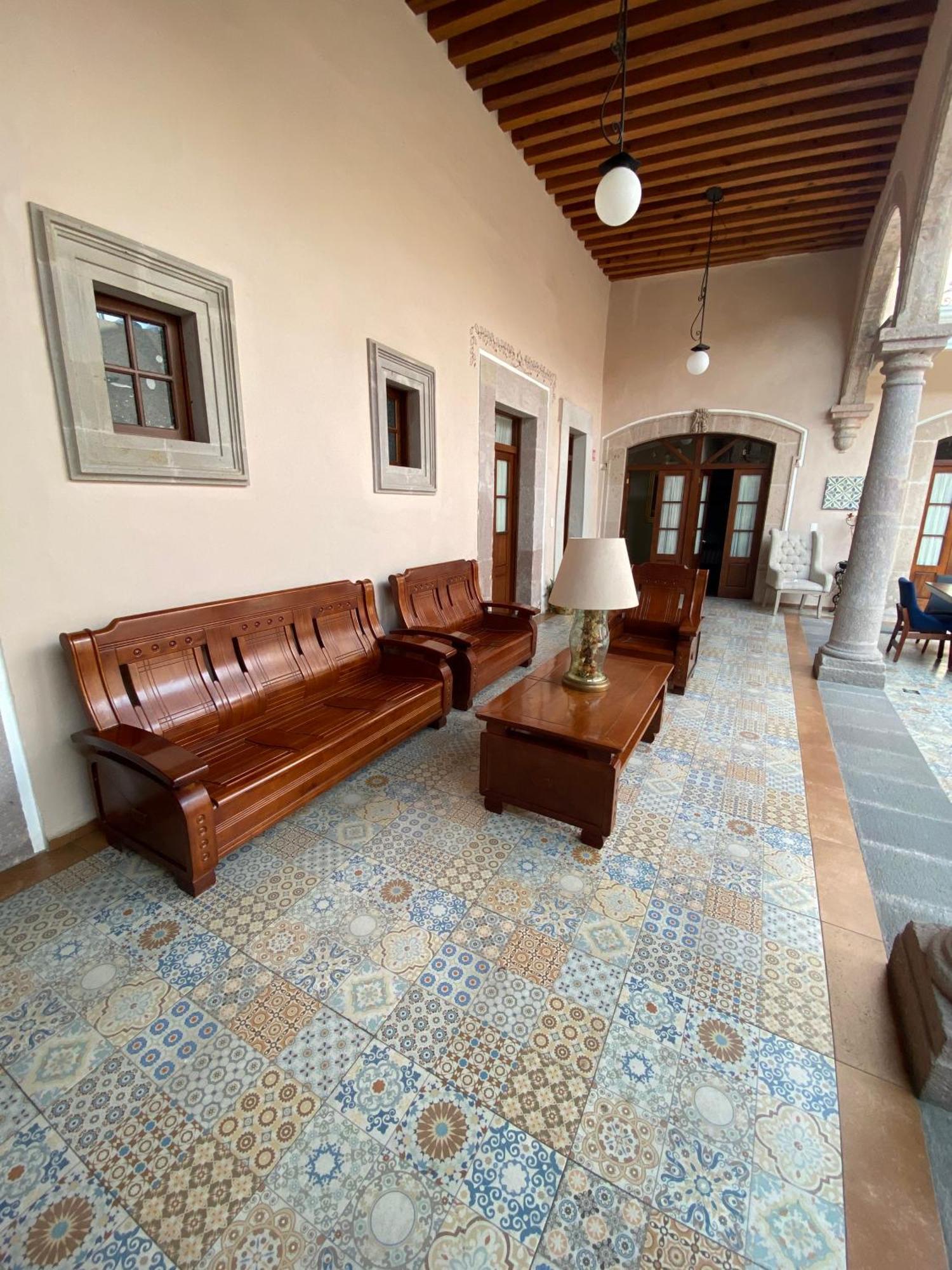 Hotel Cantera Real,