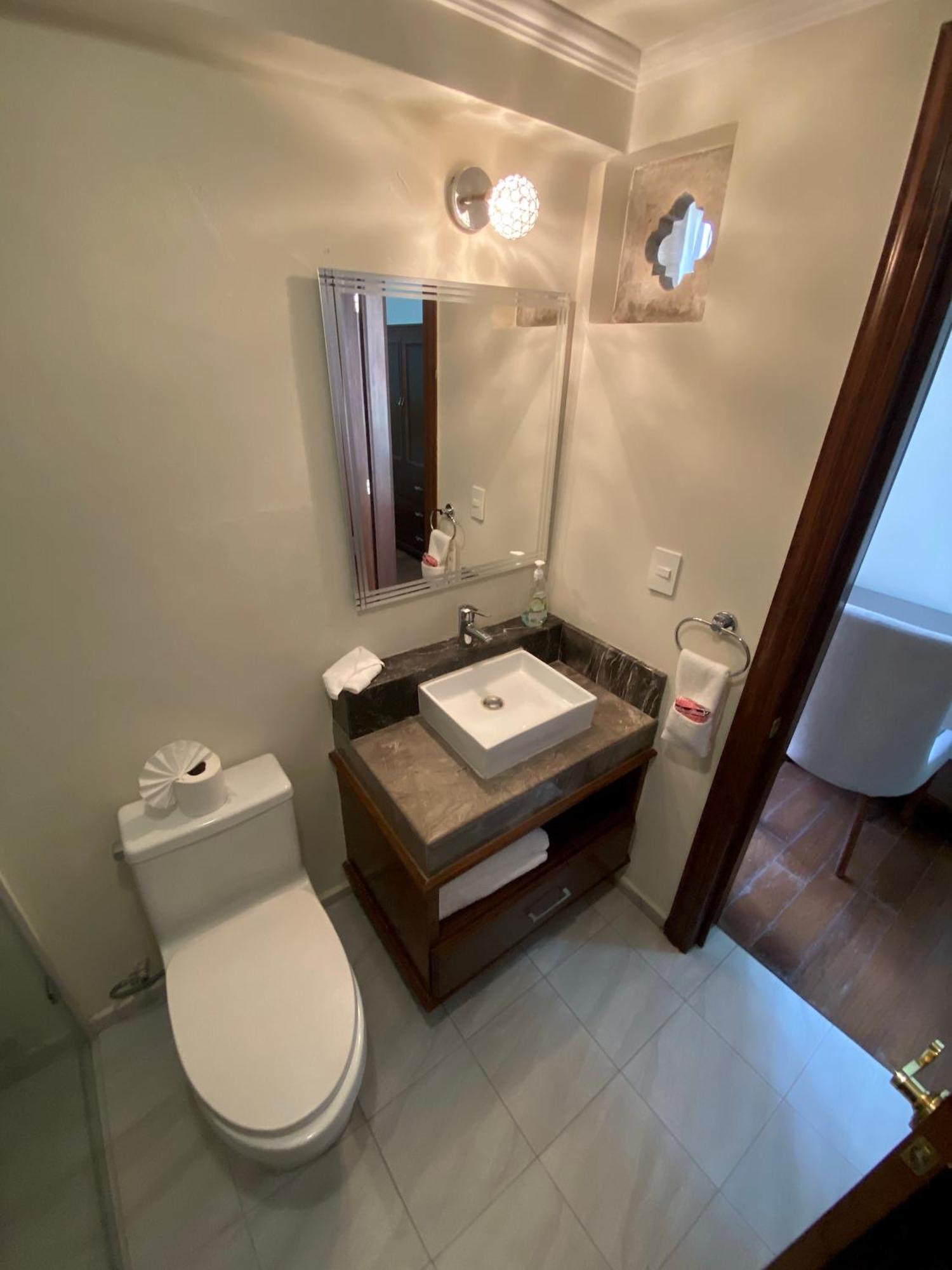 Cantera Real, Hotel