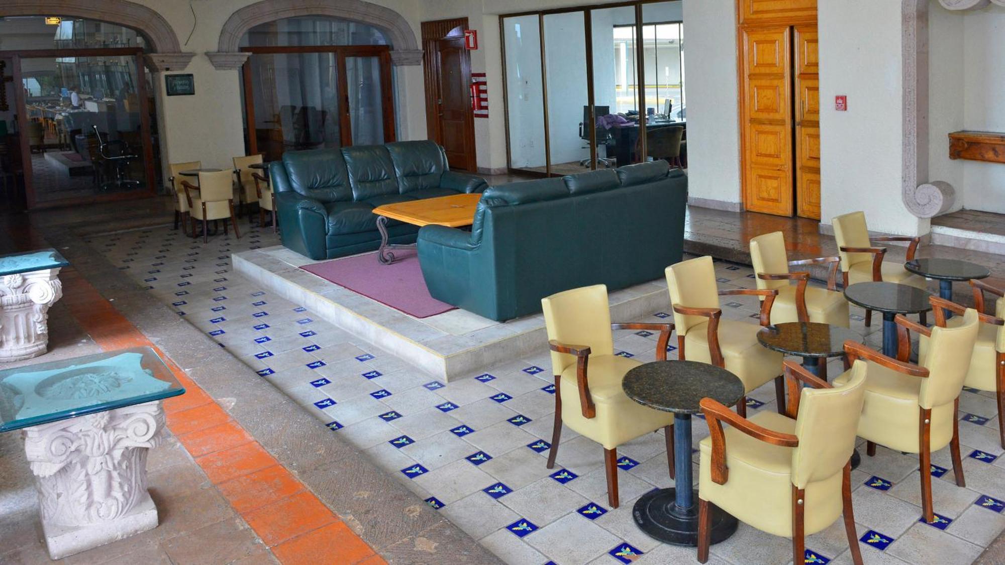 Hotel By Ihg 3*