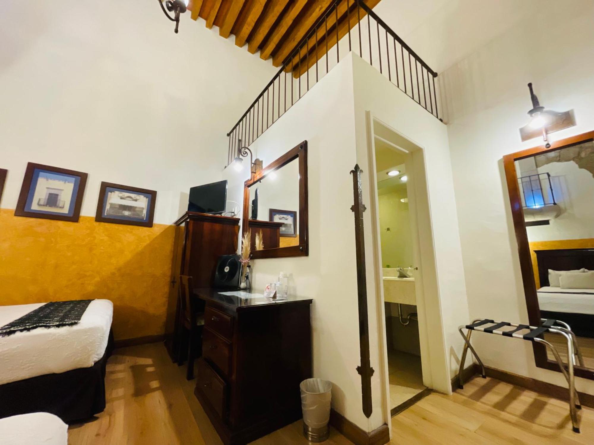 Hotel Historia 4*