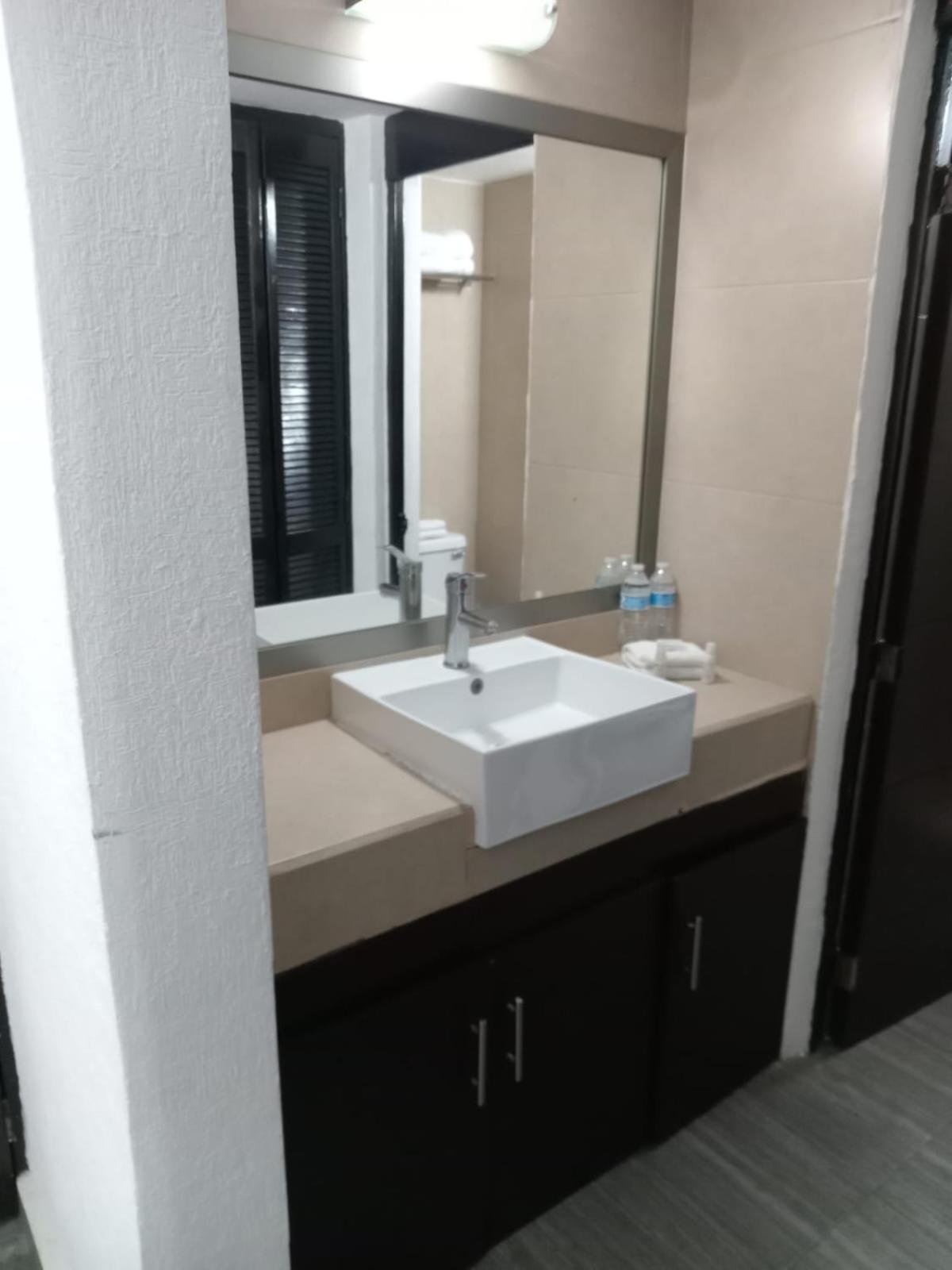 Hotel Punta Galeria