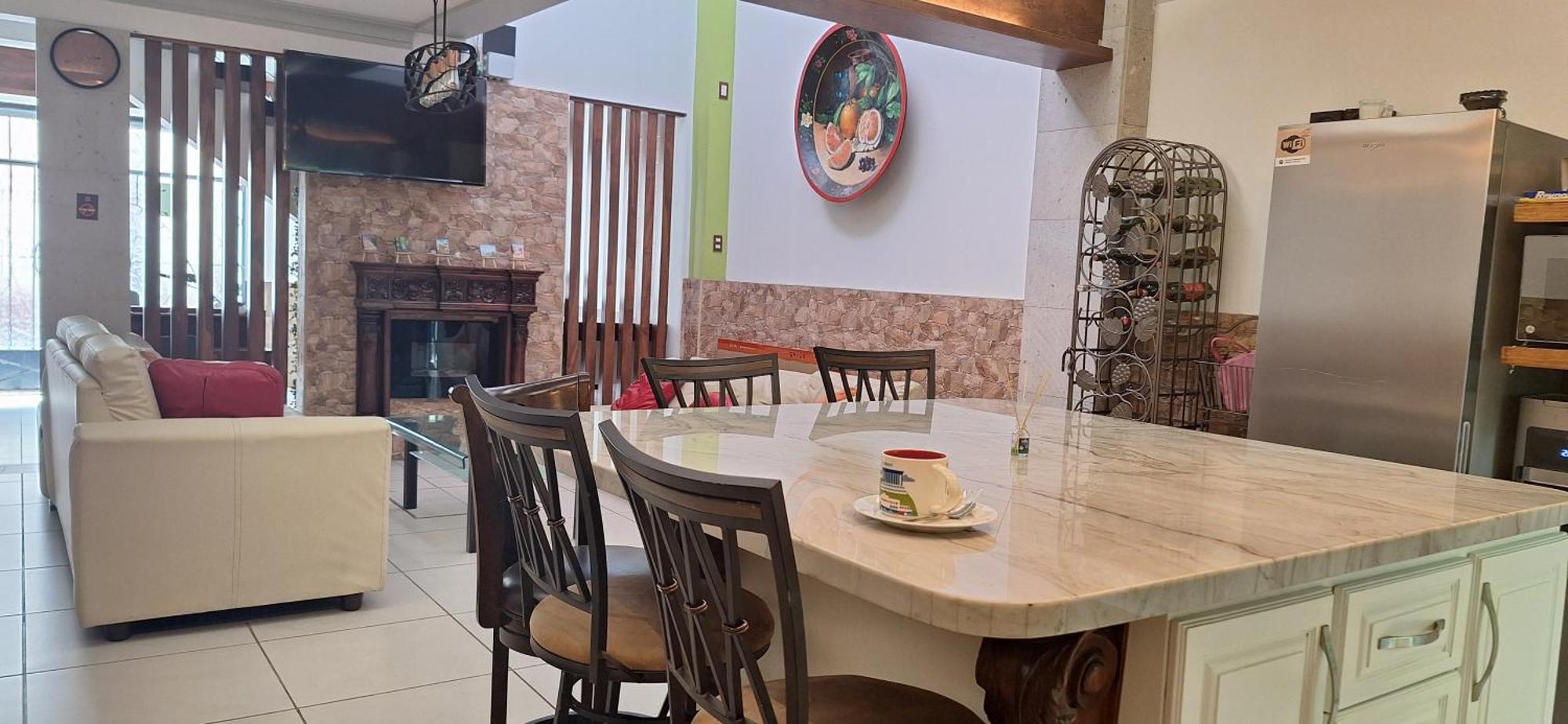 Casa Mariano Homestay *