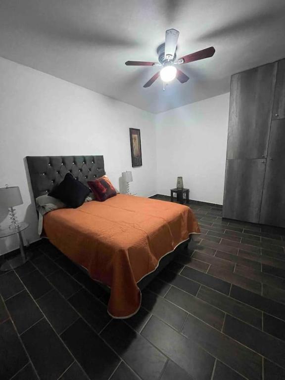 Casa De 4 10 Personas En El Centro De La Ciudad