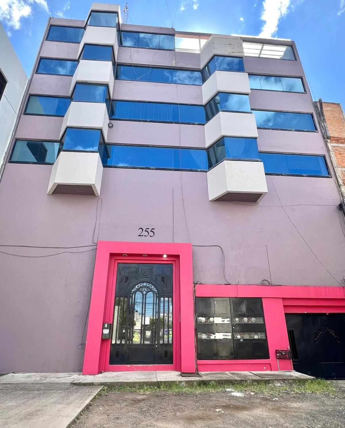 Apartamento Departamento Amplio Y Centrico *