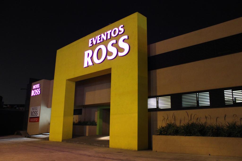 Ross Hotel 3*